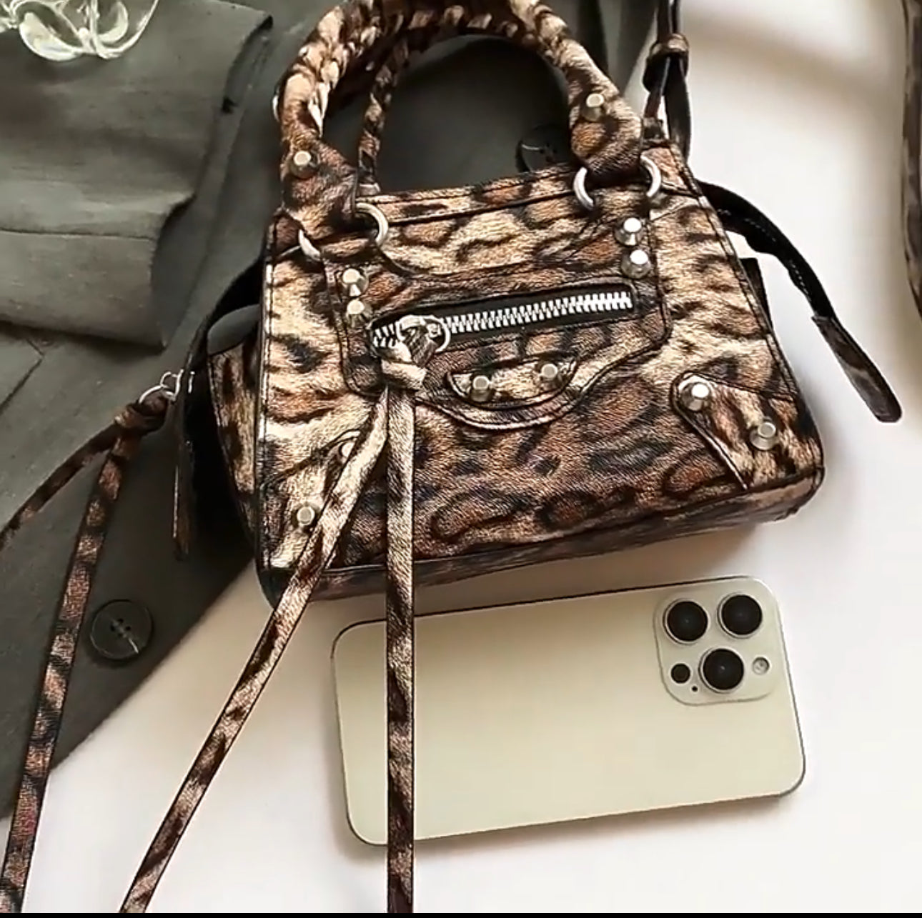 Leopard handbag